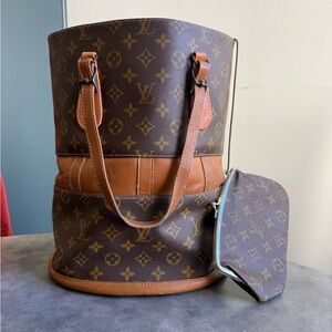 Louis Vuitton w/COA Marais '70s VINTAGE Monogram Bucket Tote & Pouch